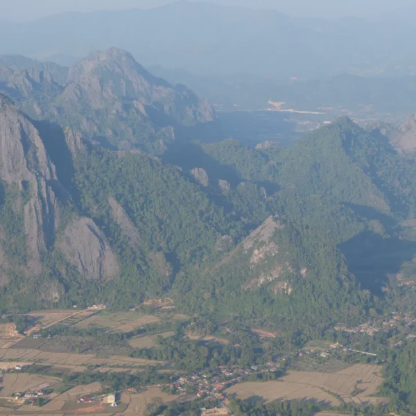 Traditionelle Karstlandschaft in der Umgebung von Vang Vieng